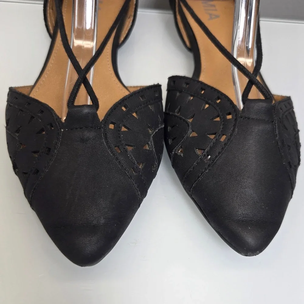 MIA Norine Lace Up Ankle Wrap Flats 7.5 Black Pointed Toe Laser Cut‎ Romantic